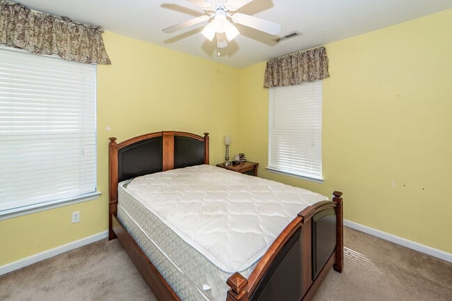 Building Photo - 5 Bedroom 2.5 Bath Home in Indigo Fields - North Charleston