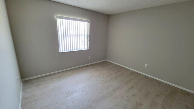 Building Photo - 129 Las Brisas Way