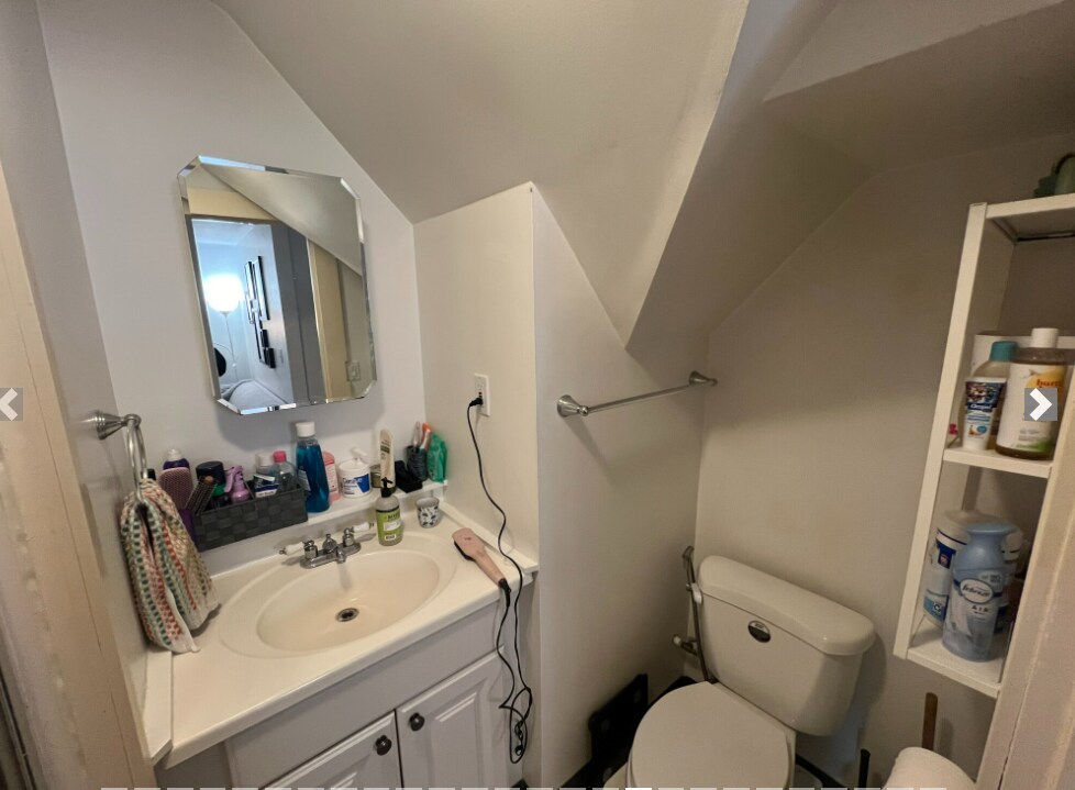 Building Photo - 10 Jay St