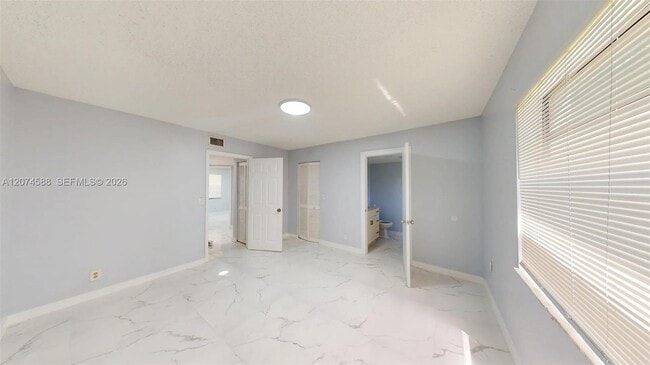 Building Photo - 3501 NW 114th Ln
