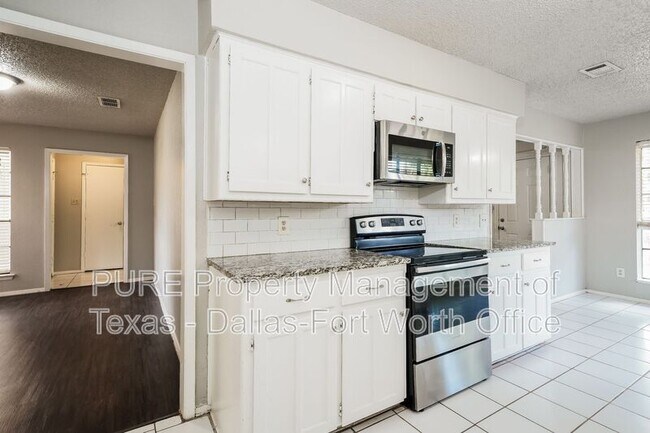 Building Photo - 7232 Timberidge Dr