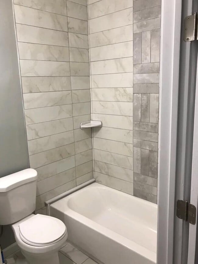 Building Photo - 36 E 19th St