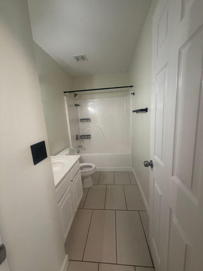 Building Photo - 1755 Polaris Dr