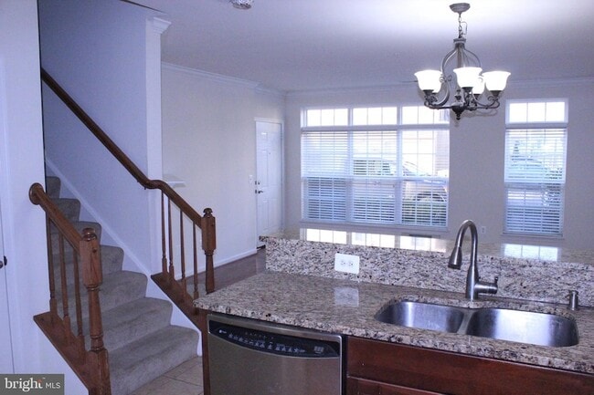 Building Photo - 42525 Highgate Terrace