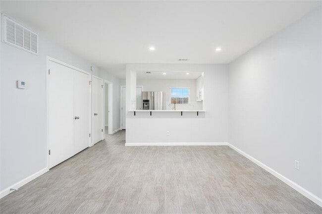 Building Photo - 15302 Cavalier Canyon Dr