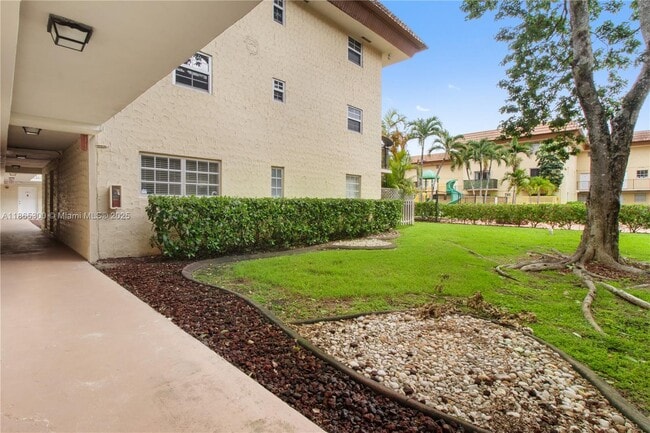 Primary Photo - 8600 SW 109th Ave