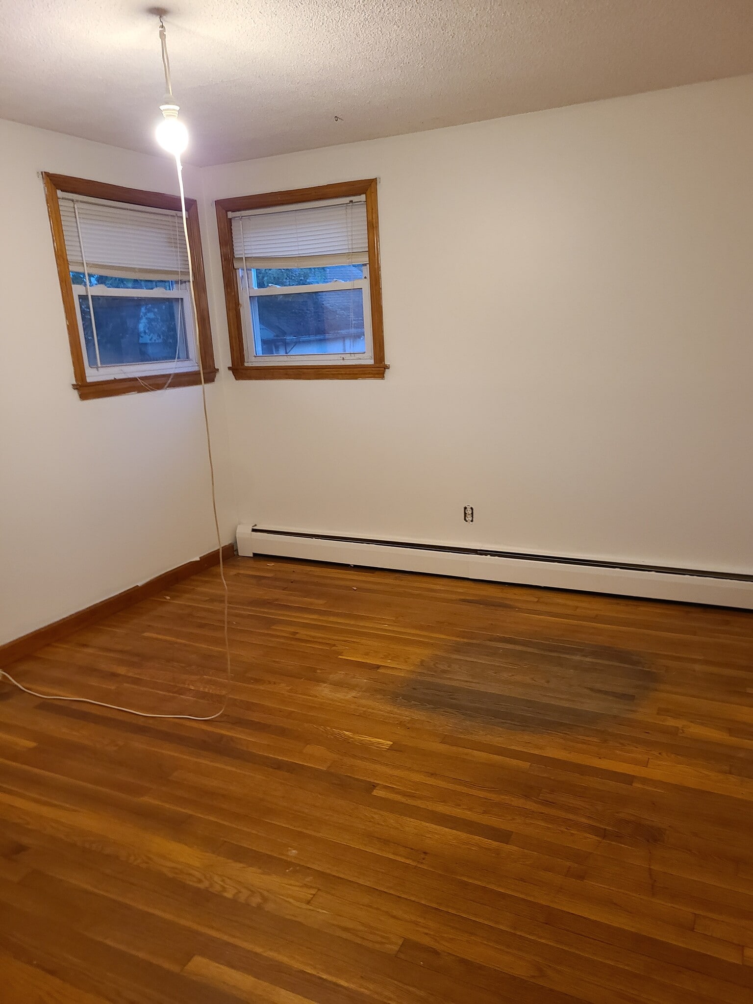 2nd Bedroom - 3 Paris St