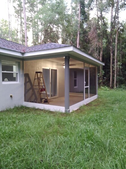 Building Photo - 9938 N Athenia Dr