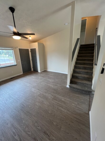 Building Photo - 7067 Heritage St