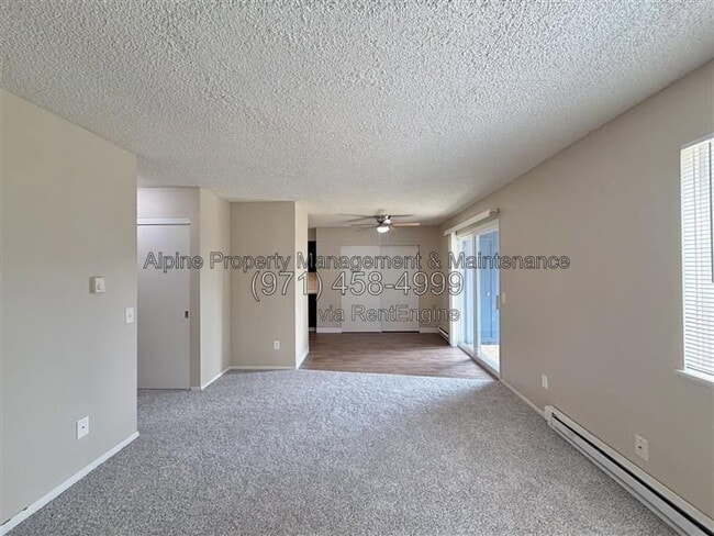 Building Photo - 17890 SW Alexander St