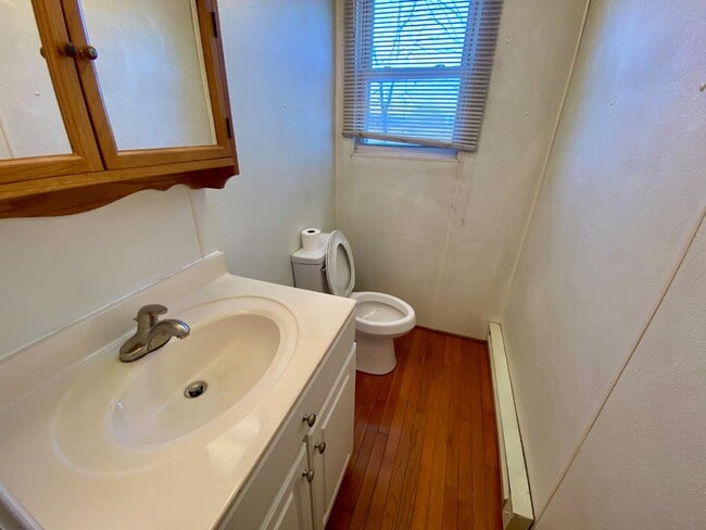 Building Photo - 6260 Renan Rd