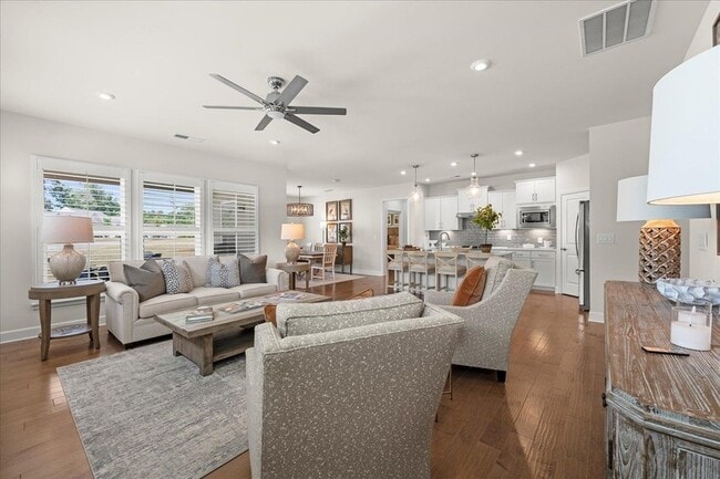 Building Photo - 1021 Leeward Run Trl