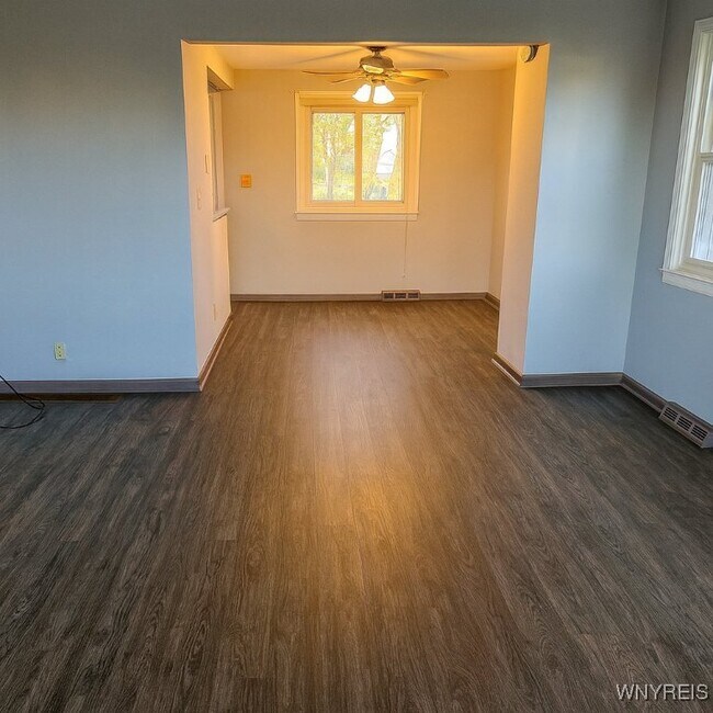 Building Photo - 2650 Eggert Rd