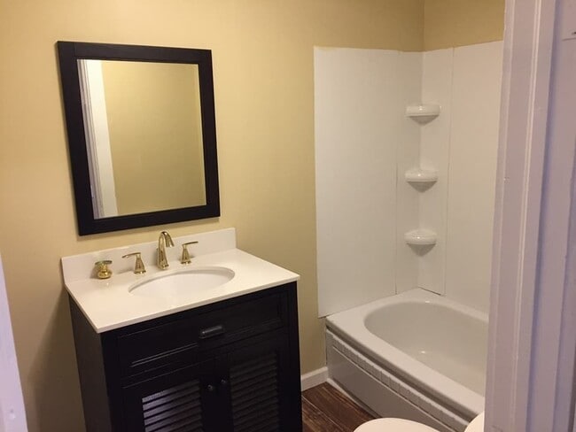 Building Photo - Cute 1 bedroom +office with 1 bath house in Washington County