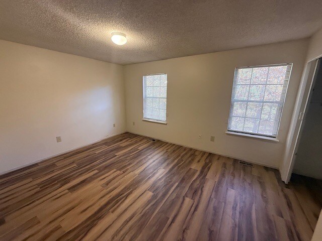 Building Photo - 78 Cheshire Dr