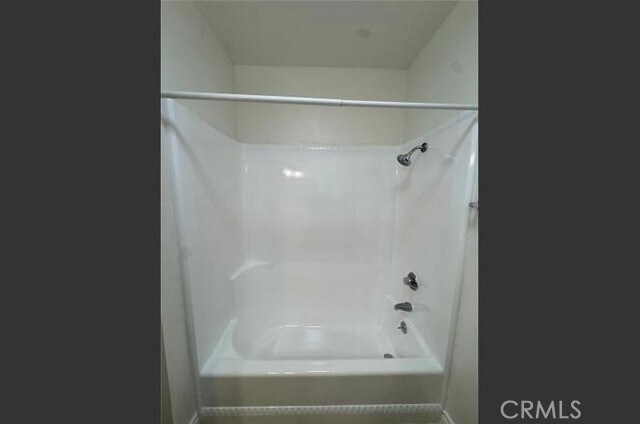 Building Photo - 2511 W Sunflower Ave