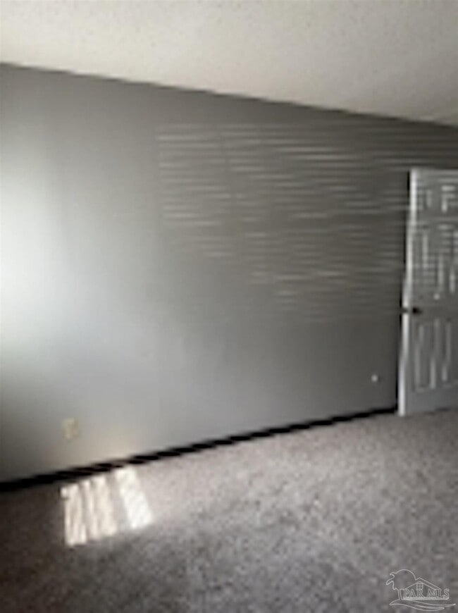 Building Photo - 455 Stara Cir