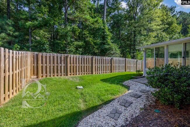 Building Photo - 1039 Glencroft Dr