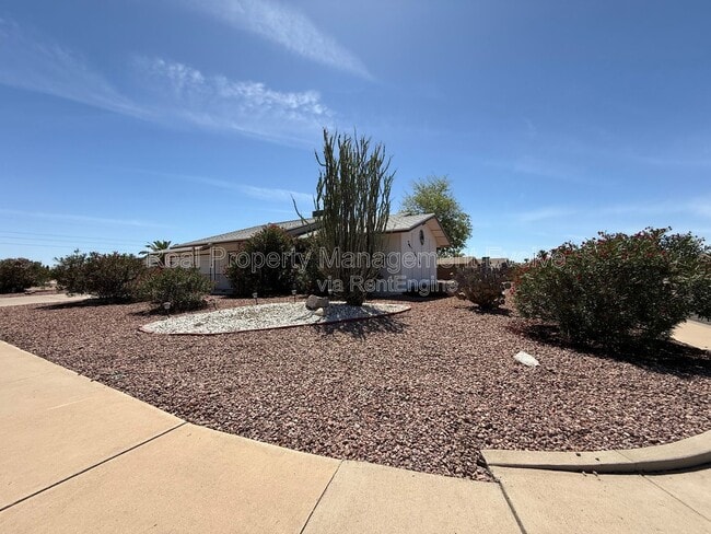 Building Photo - 17026 N 96th Ave