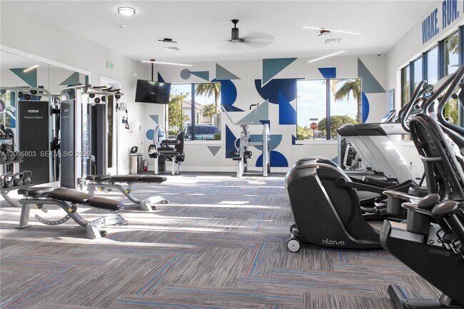 Building Photo - 7314 Estero Dr