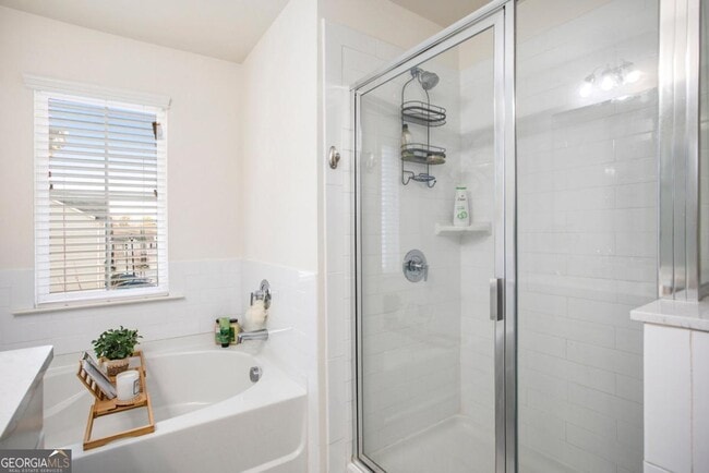 Building Photo - 2414 Fitts Dr