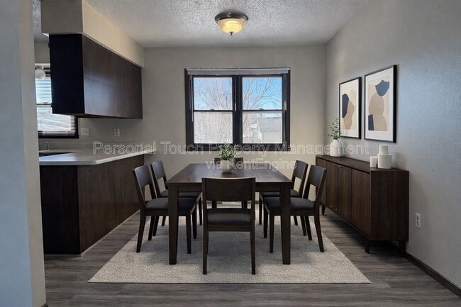 Building Photo - 407 5th St E