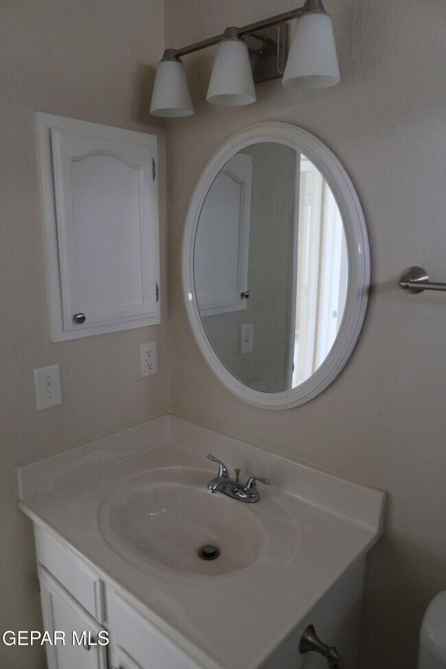 Building Photo - 11517 Cree Ct