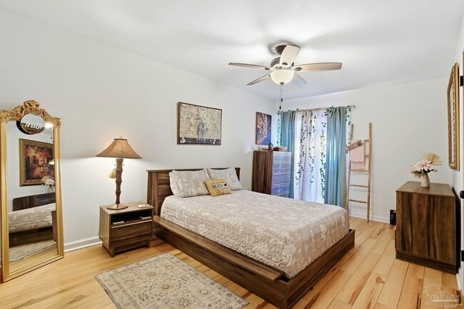 Building Photo - 4822 Huron Dr