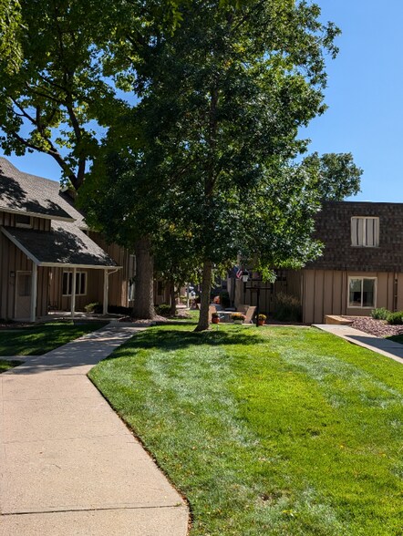 Building Photo - 1808 Indian Meadows Ln