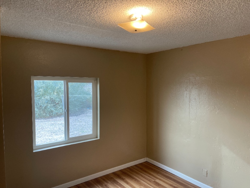 Building Photo - 100 N M St