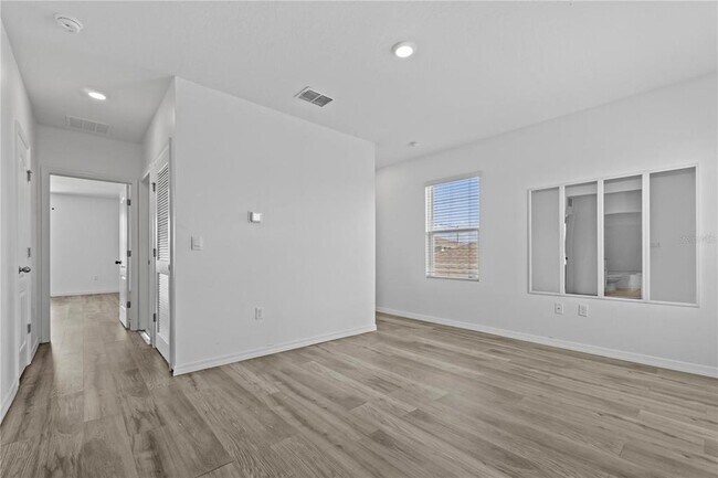 Building Photo - 1264 Cascades Ave