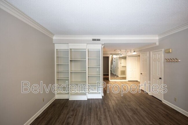 Building Photo - 102-F Wafco Ln