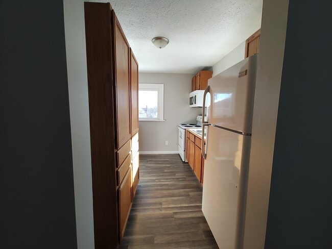 Building Photo - 145 21st St NW