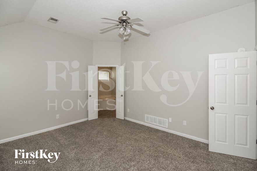 Building Photo - 978 Parham Drive