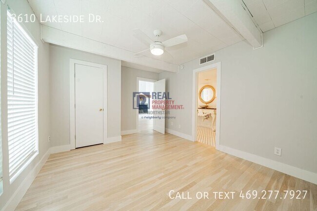 Building Photo - 3610 Lakeside Dr