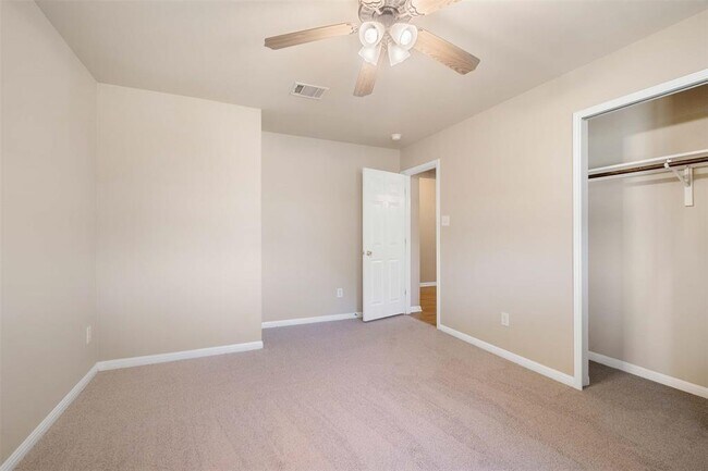 Building Photo - 9400 Morgan Creek Dr