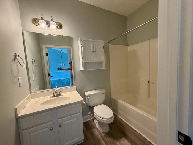 Building Photo - 5801 Oyster Catcher Dr