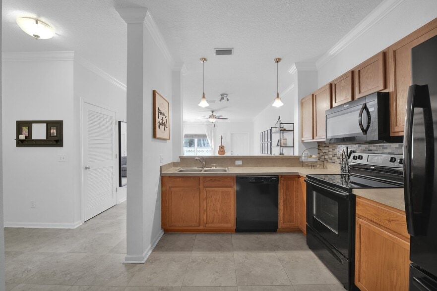 Building Photo - 377 Southern Branch Ln