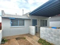 Building Photo - 2908 Idalia Ave