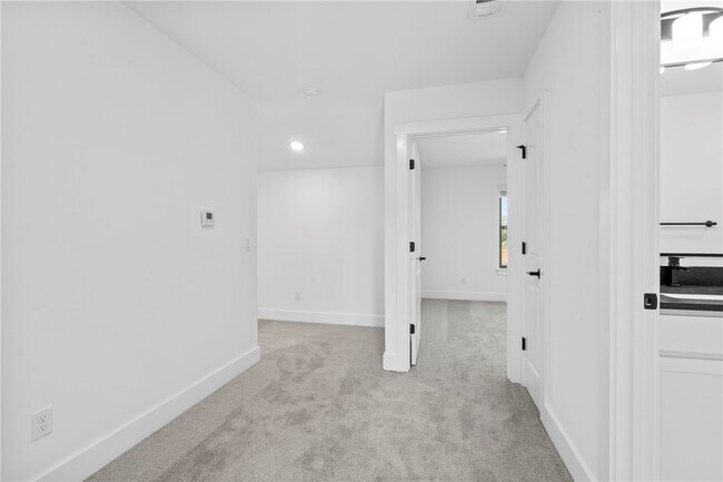 Building Photo - 64 W Gilpin St