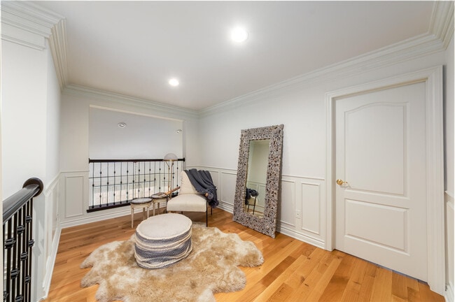 Building Photo - 16646 Brooklane Blvd