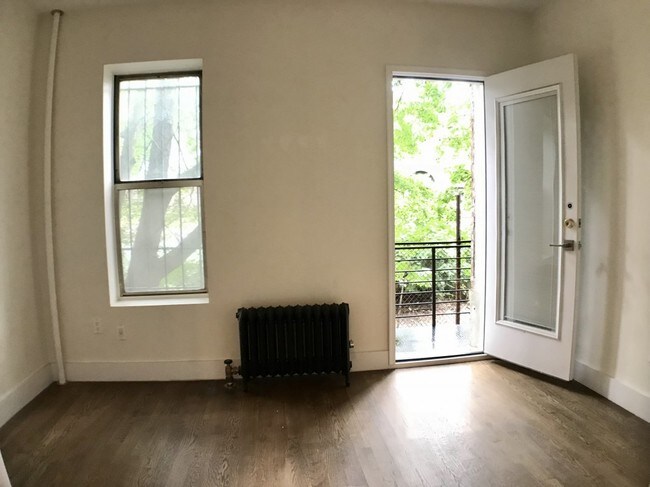 Building Photo - 975 Washington Ave