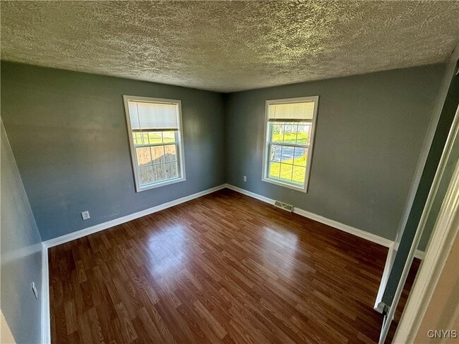 Building Photo - 114 Grandy Dr