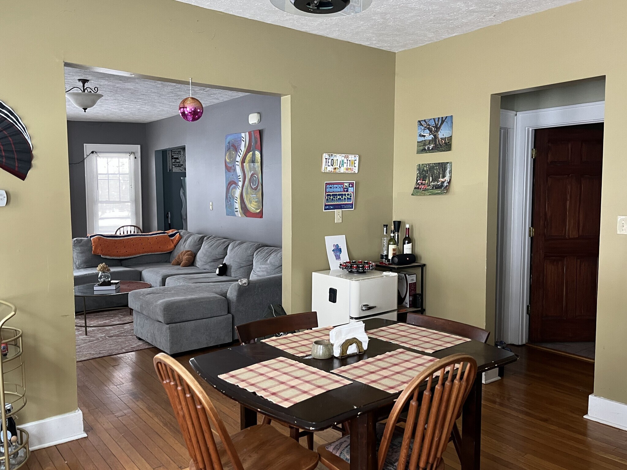 Building Photo - 702 Lancaster Ave