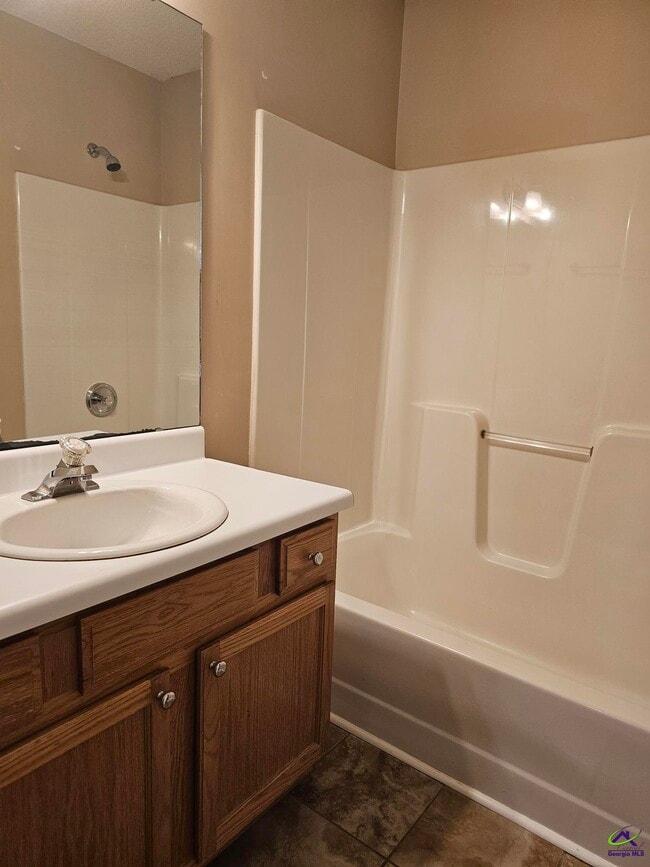 Building Photo - 217 Willis Creek Rd