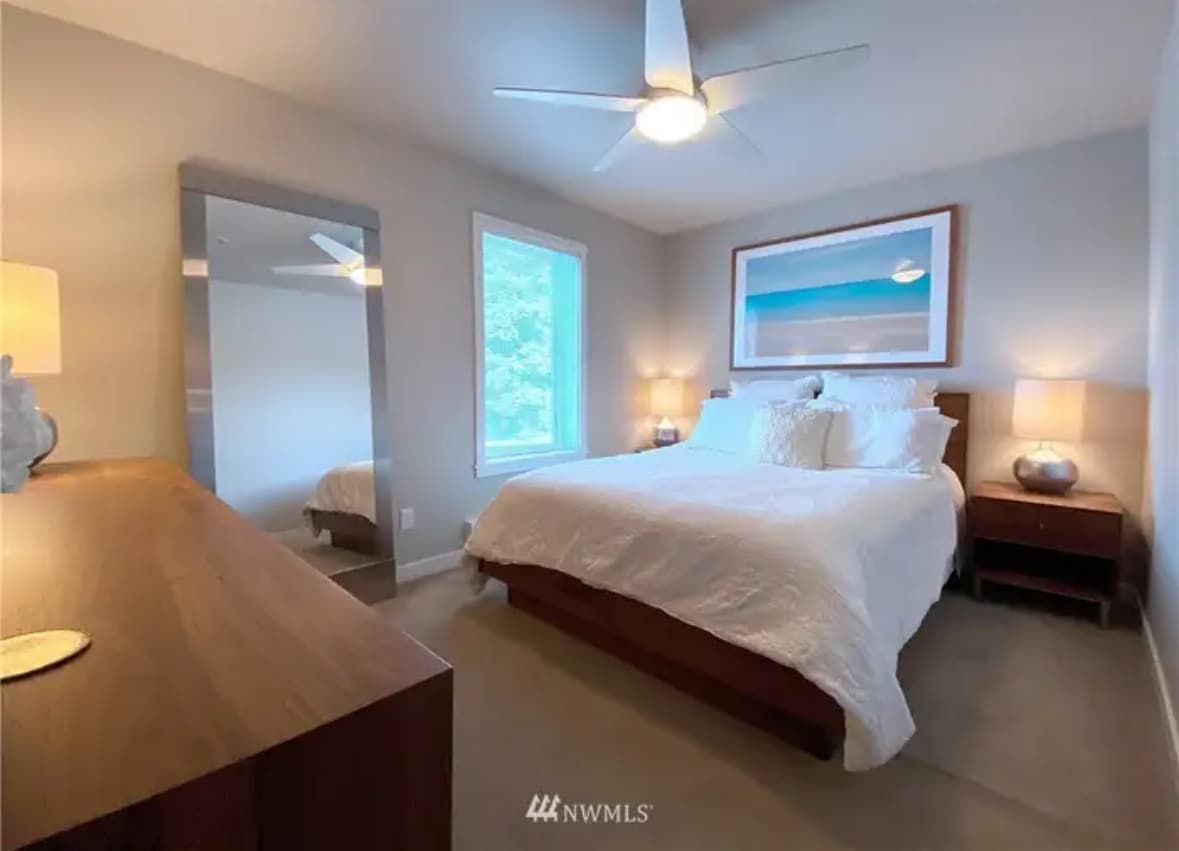 Building Photo - 6219 NE 181st St