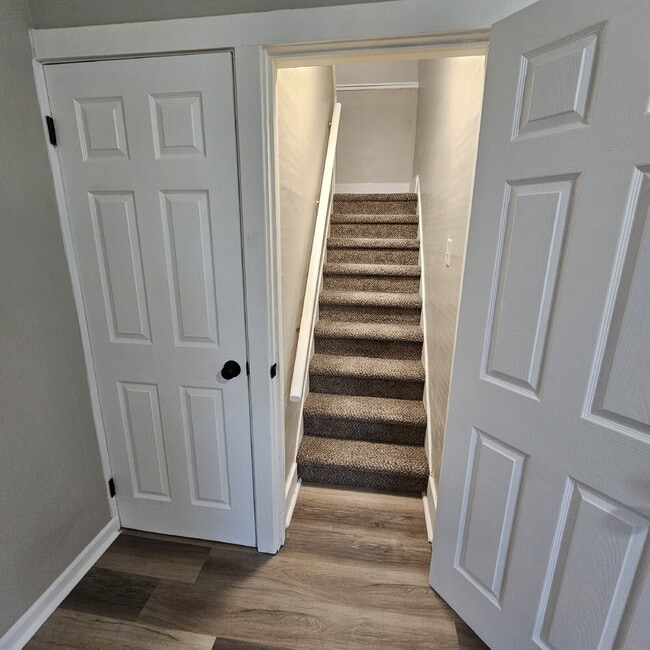 Building Photo - Duplex - 2 Bedroom Completely Remodeled Living Space with New Laminate Flooring on Main Floor alo...