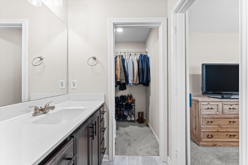 Building Photo - 1498 Fredrick Dr