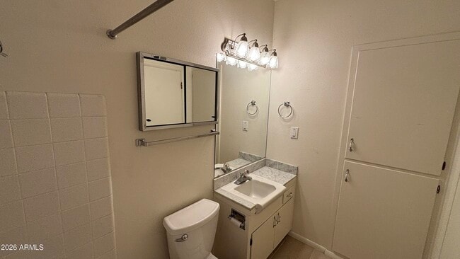 Building Photo - 10606 W Oakmont Dr