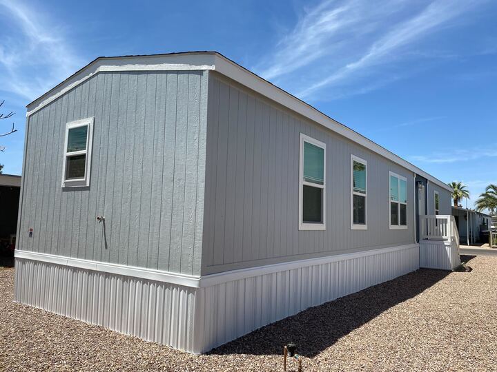 Building Photo - 2060 N Center St